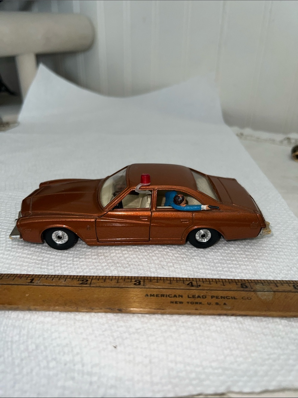 RARE 1975 Kojak Corgi Buick Regal #290 Die cast car 1/36 scale